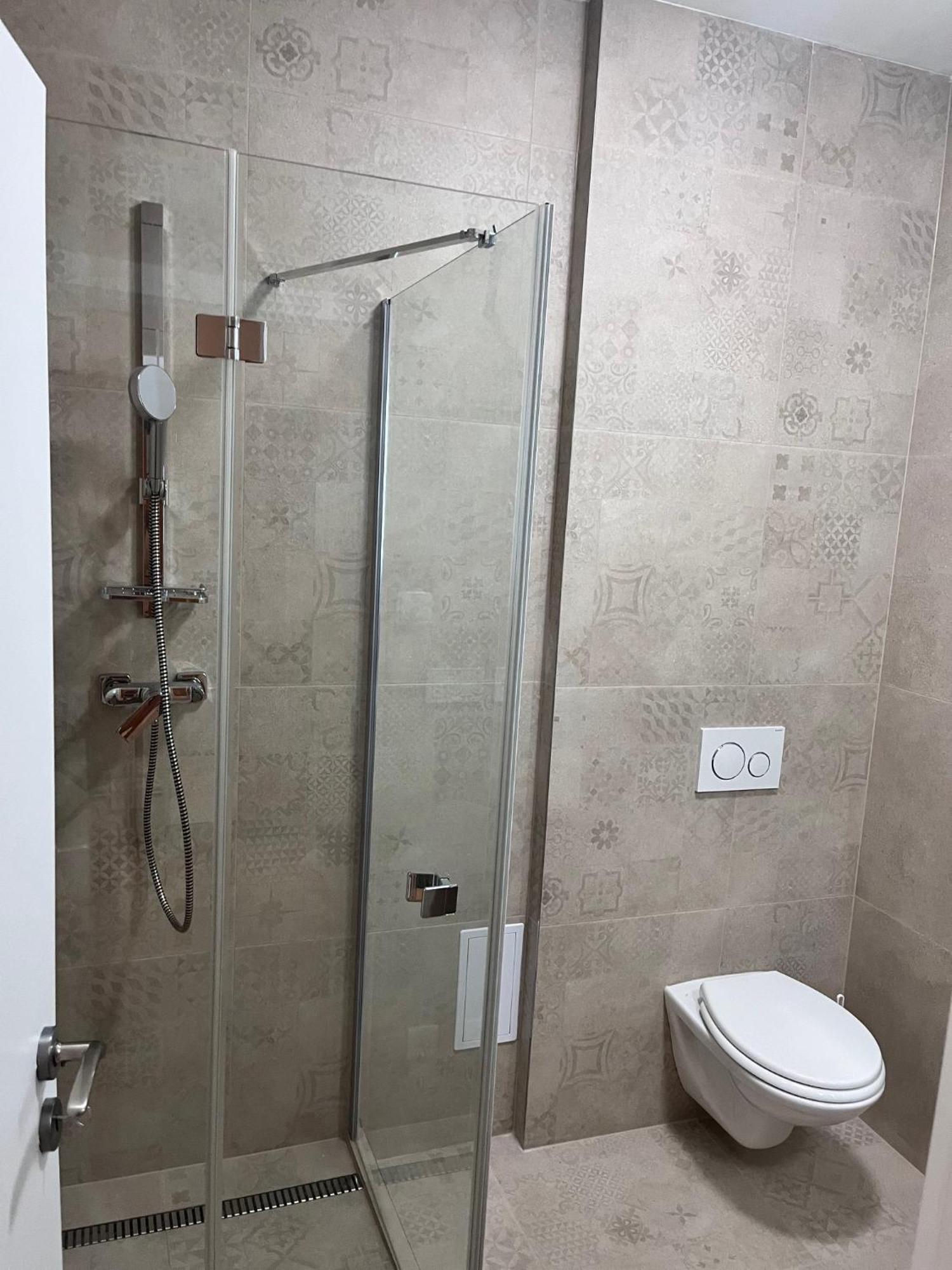 New City Centre Garden Apartment - Central Location Prague Ngoại thất bức ảnh