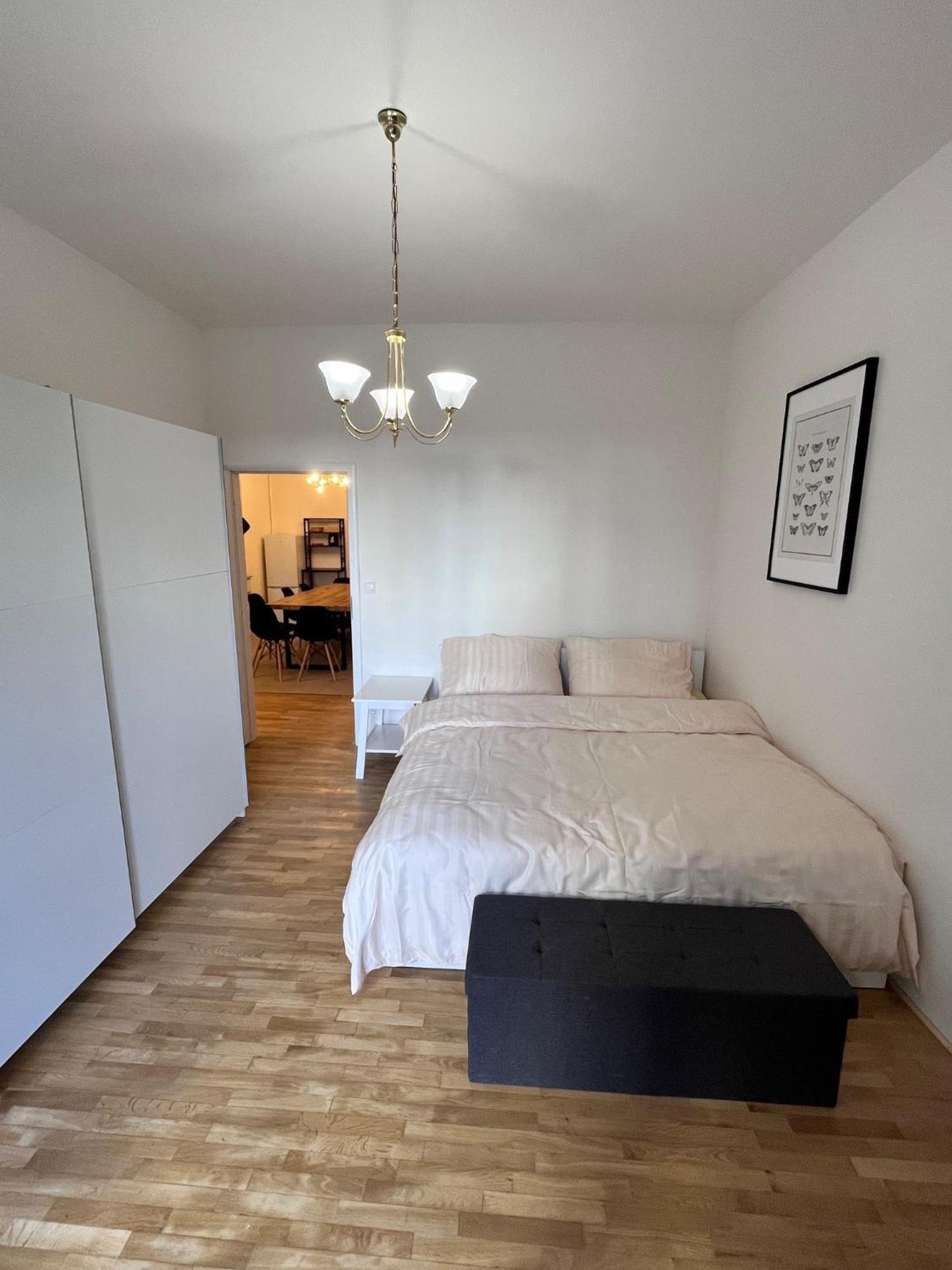 New City Centre Garden Apartment - Central Location Prague Ngoại thất bức ảnh
