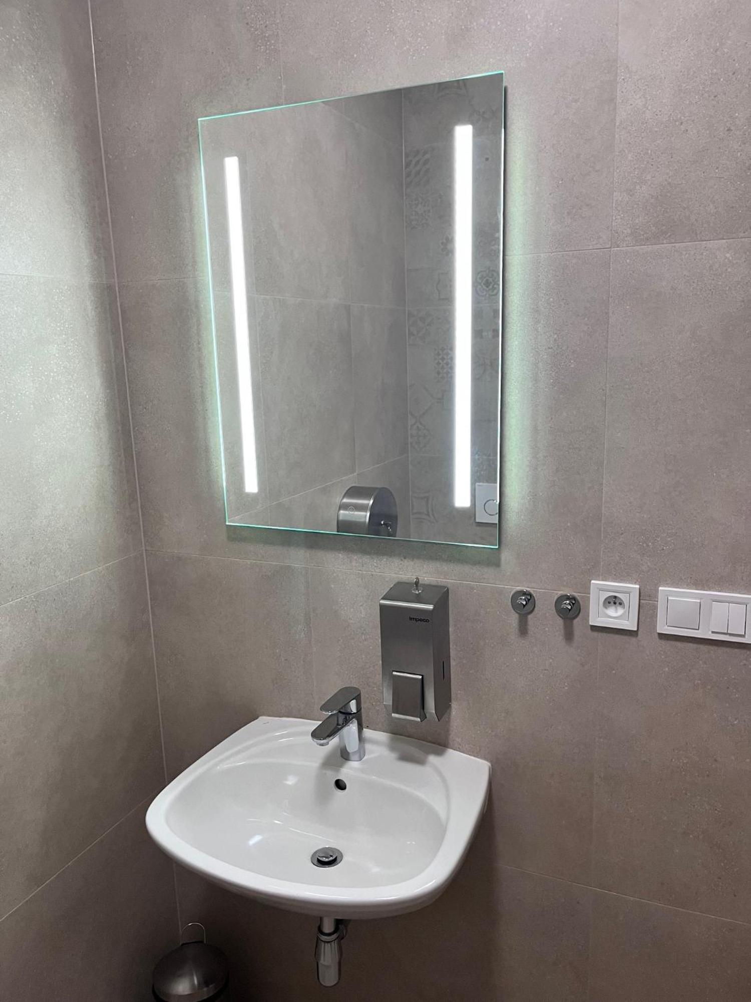 New City Centre Garden Apartment - Central Location Prague Ngoại thất bức ảnh